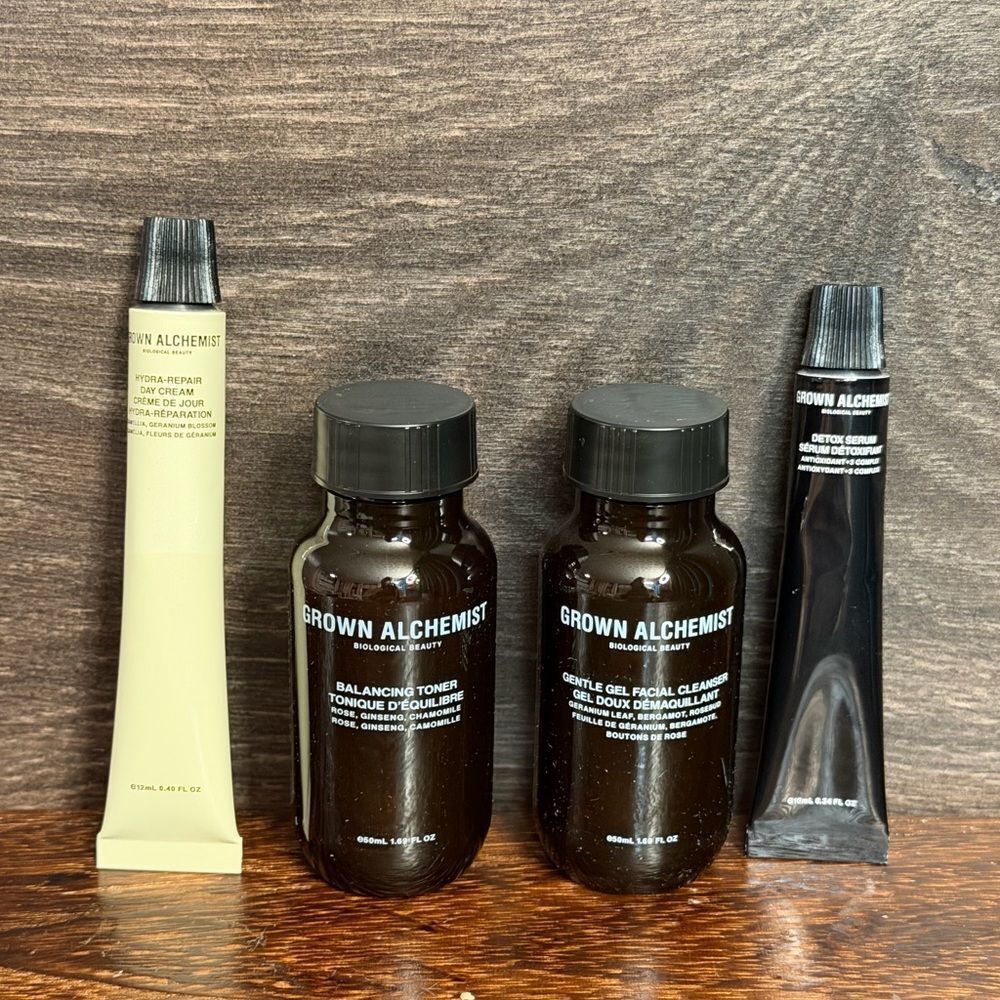 Grown Alchemist The Mini Essentials Luxury 4 Piece Travel Skincare Set, NIB! - Picture 3 of 14